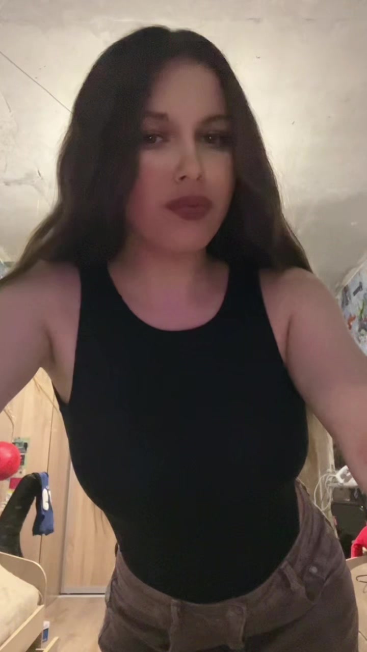 @v.i.k.a_yu