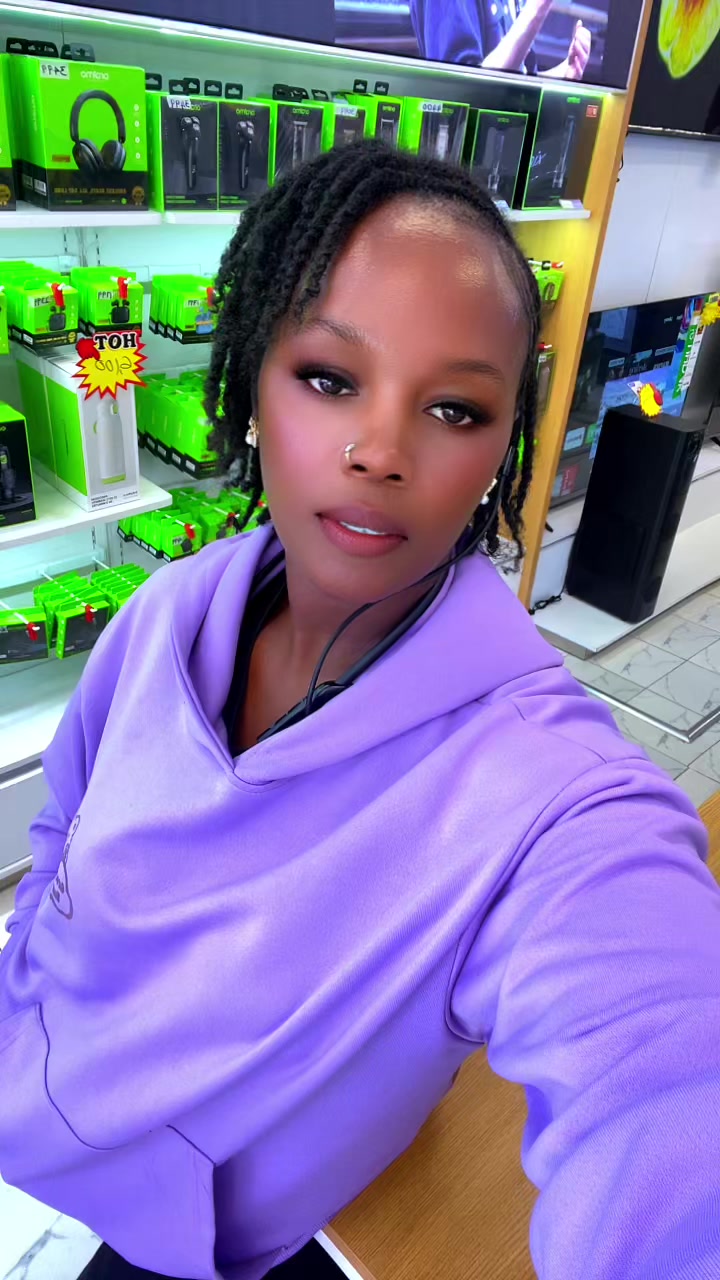 @Carol Wawira