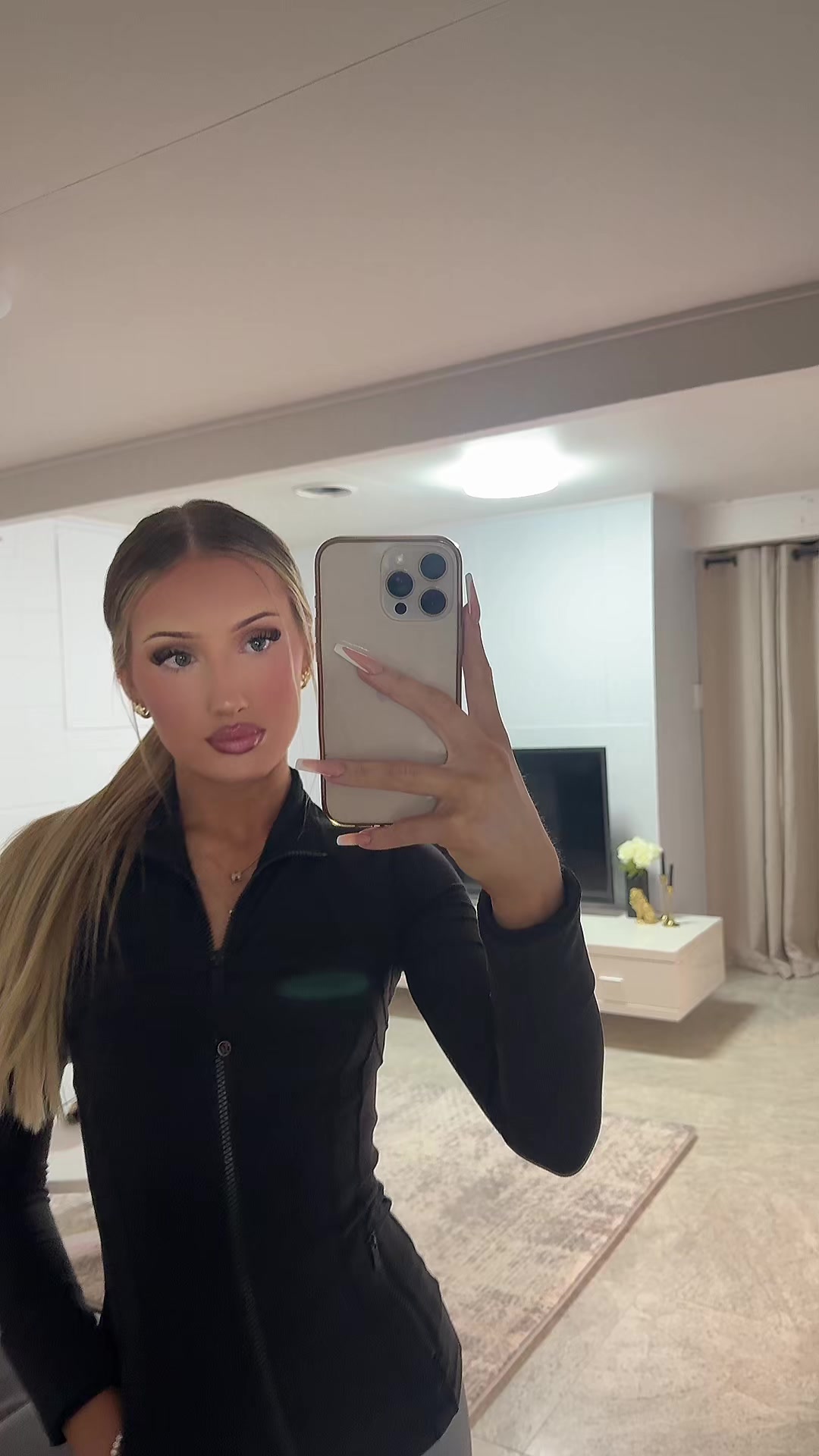 @jazmynjaydee