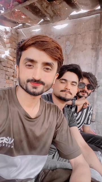 @(SiNgLe_BoY) OfFiCiAl😎