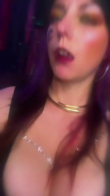 @MAGICAL 👑DEM😈EYEZ🌈