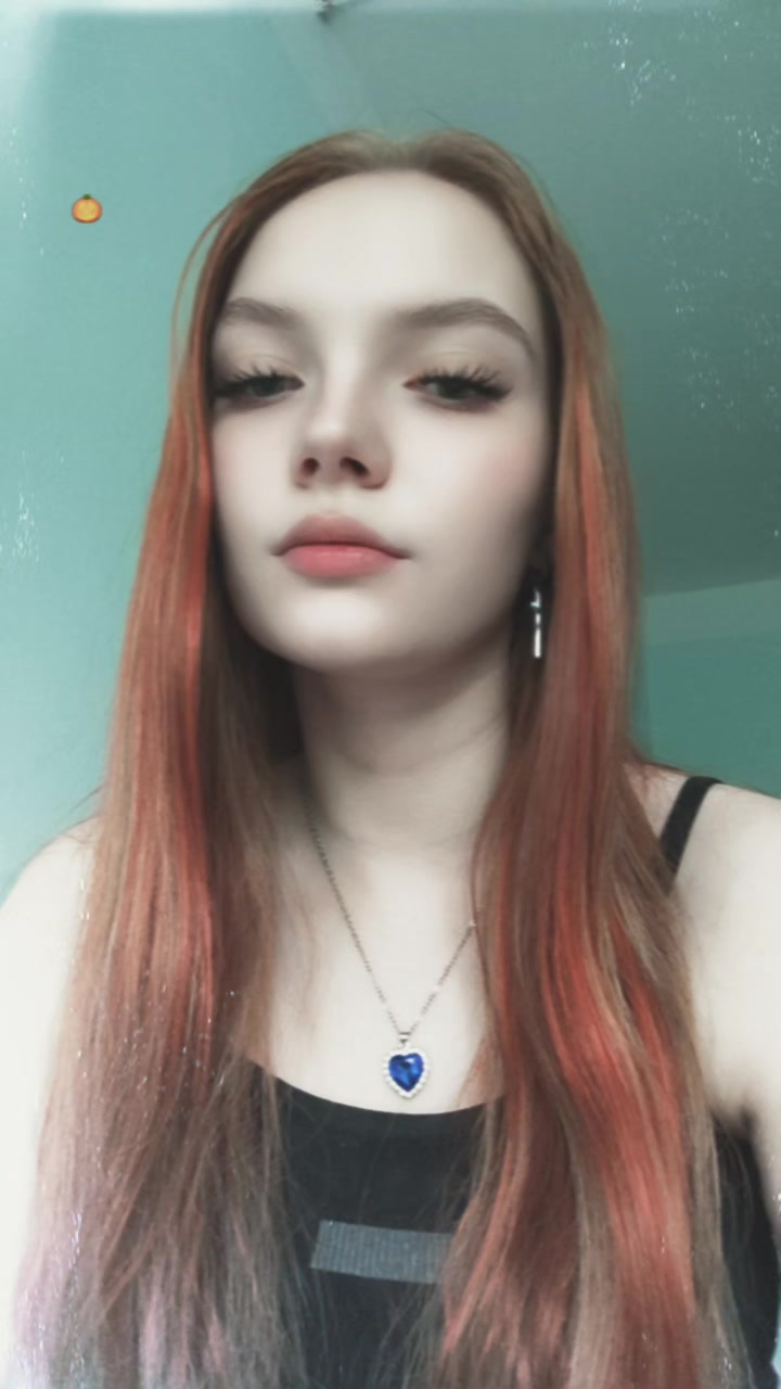 @лисёнок 😈