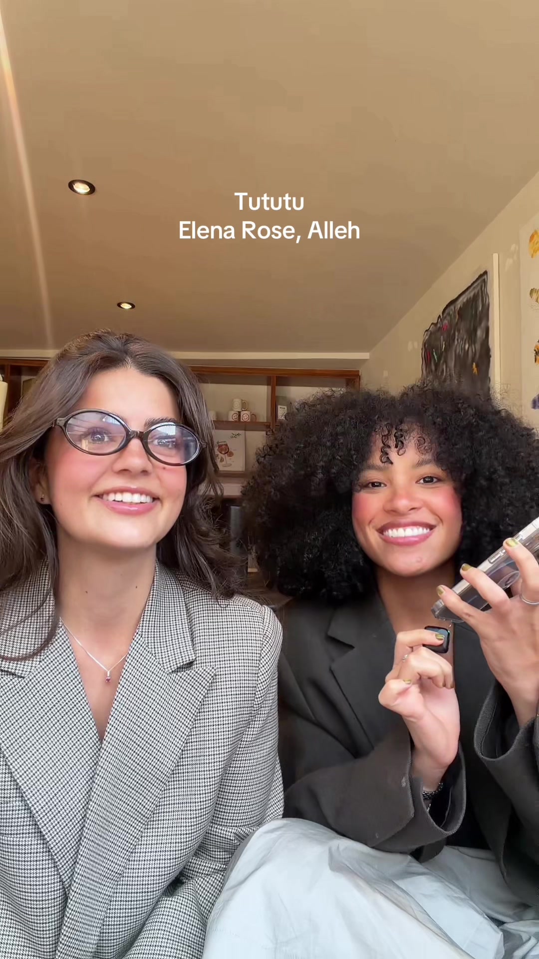 @Ana 👩🏻 y Virginia 👩🏾&zwj;🦱