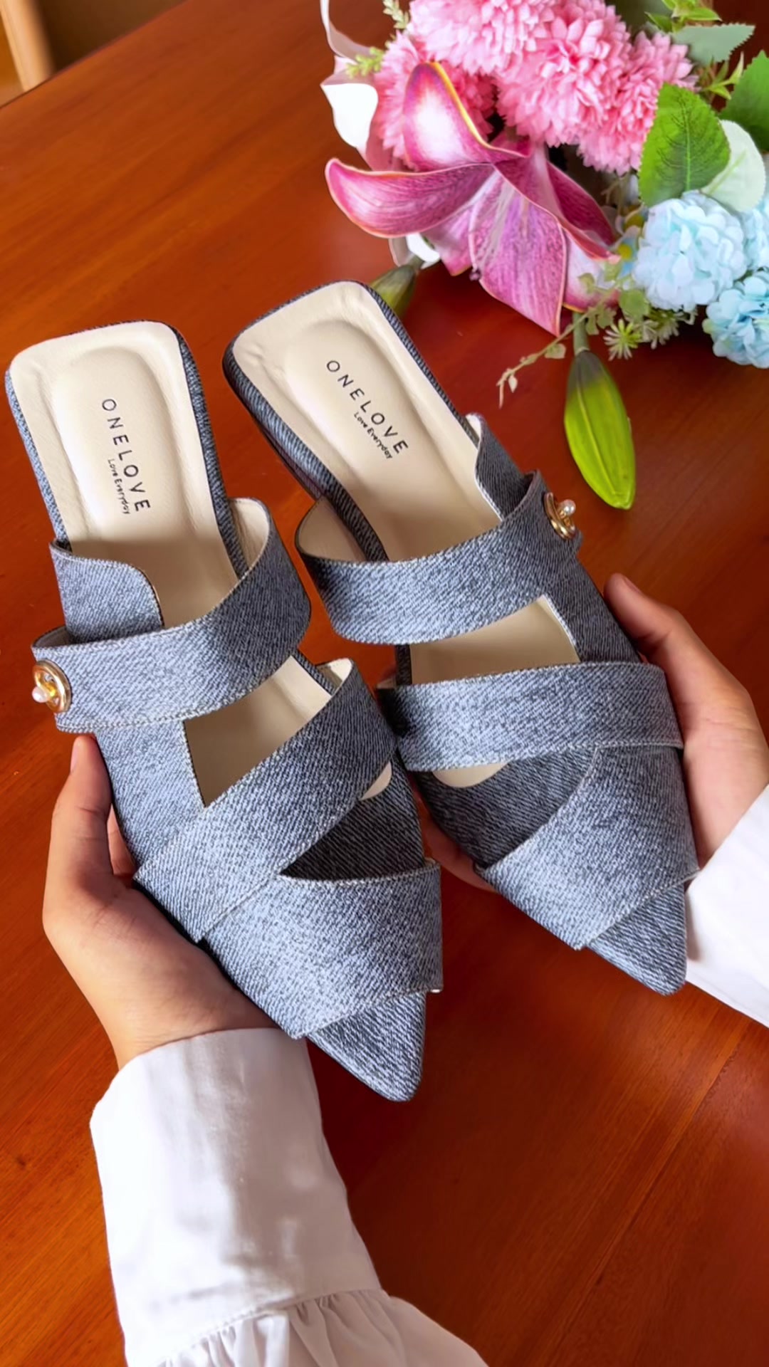 @One Love Women Shoes