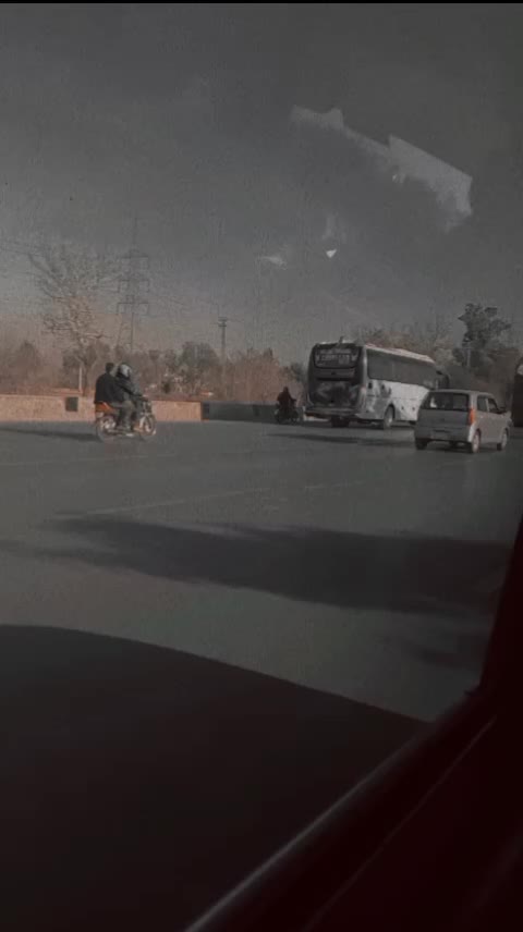 @M K
