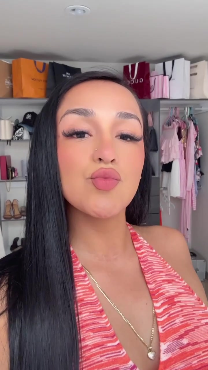 @MONY GONZÁLEZZ💗