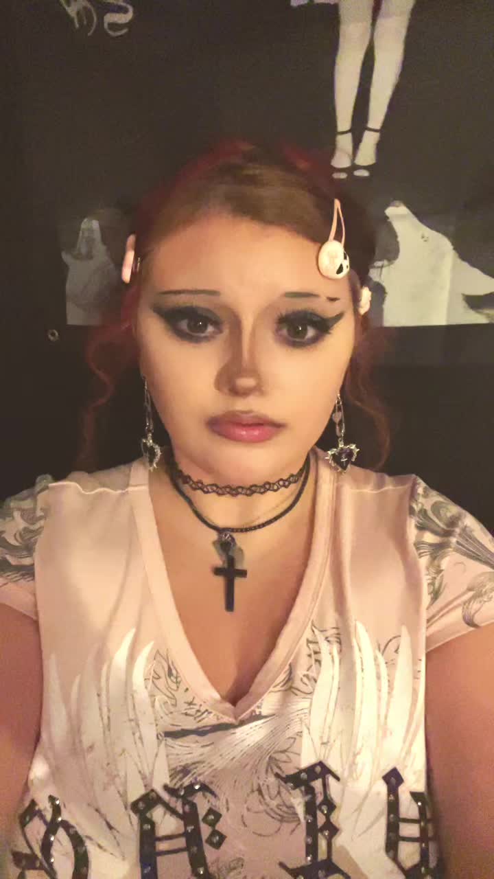 @livingde4dgirl