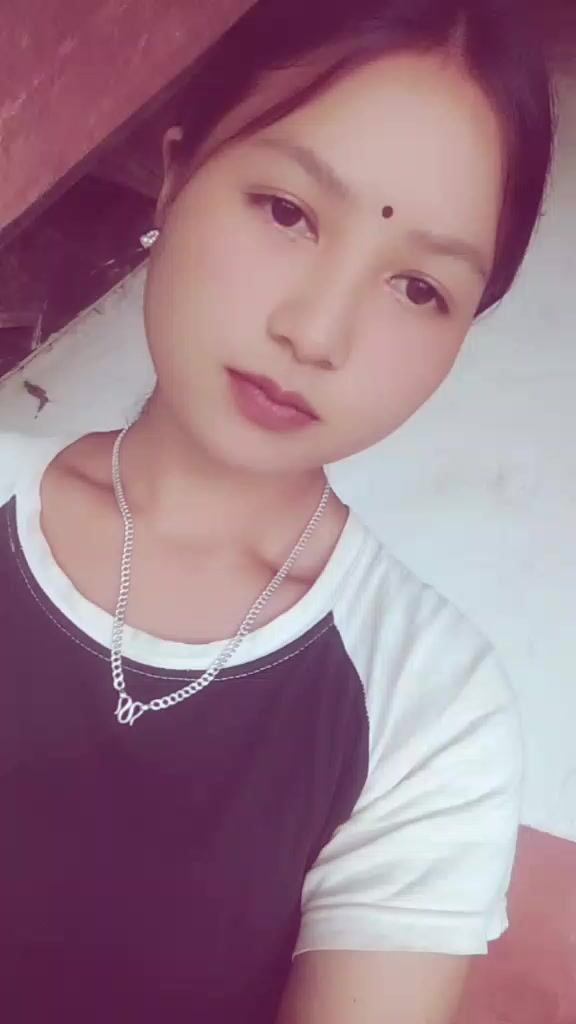 @Nepali kanxa 💗💫