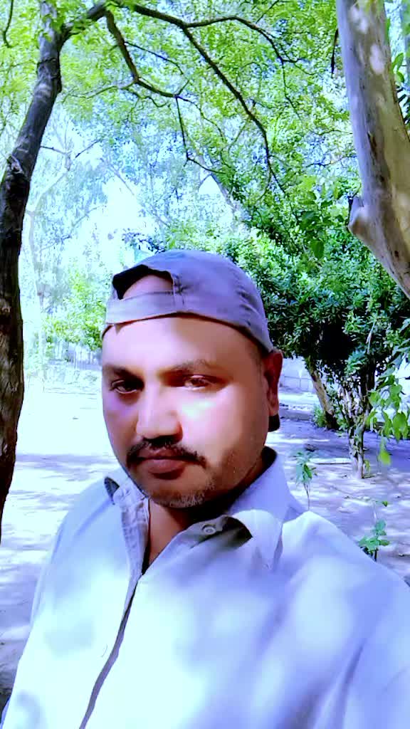 @Waseem baii 12