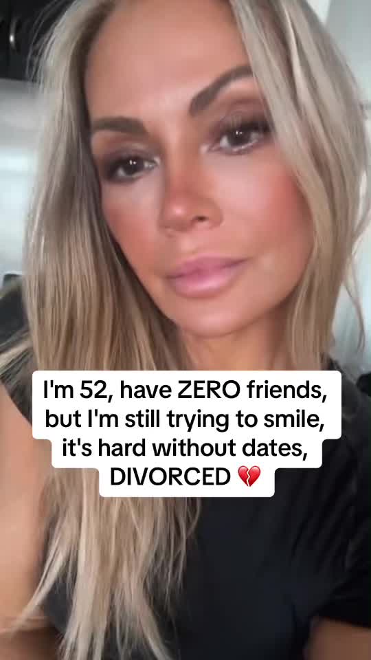 @I need a friend 🥰