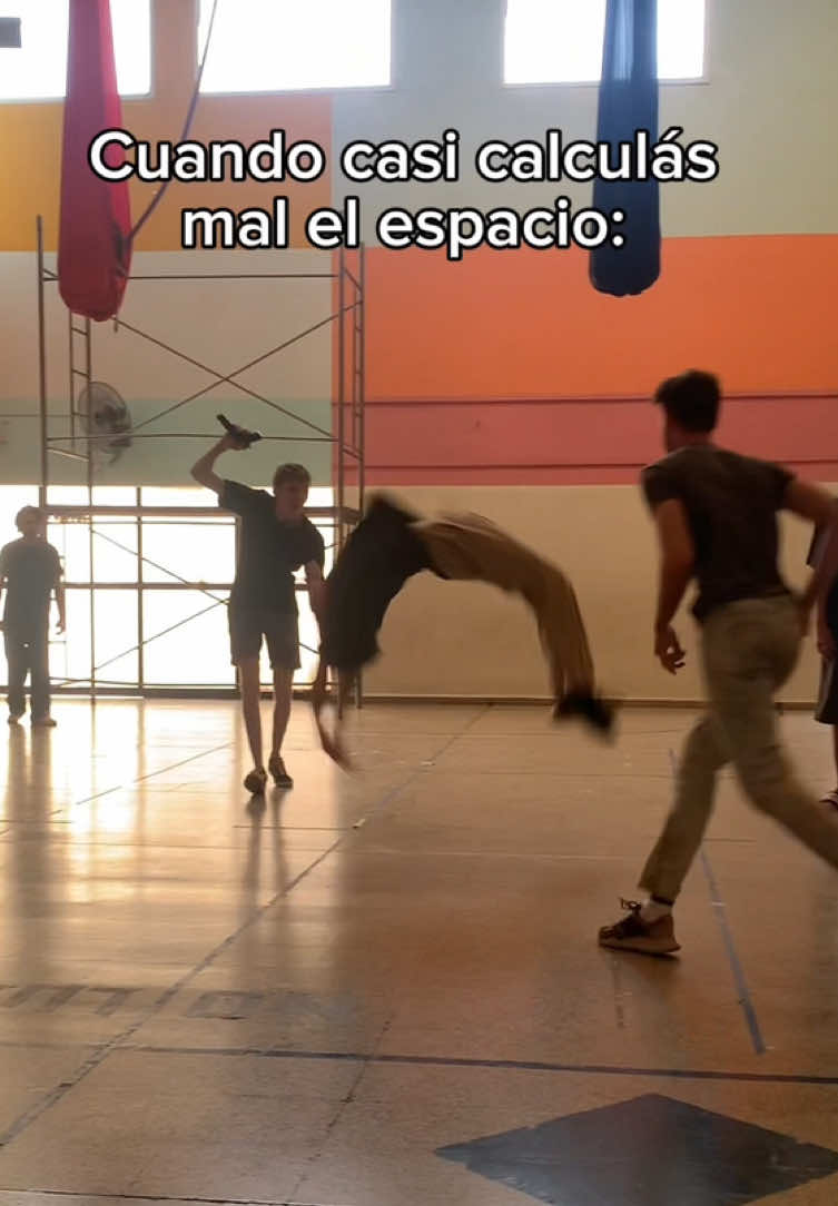 @Lolo Castro
