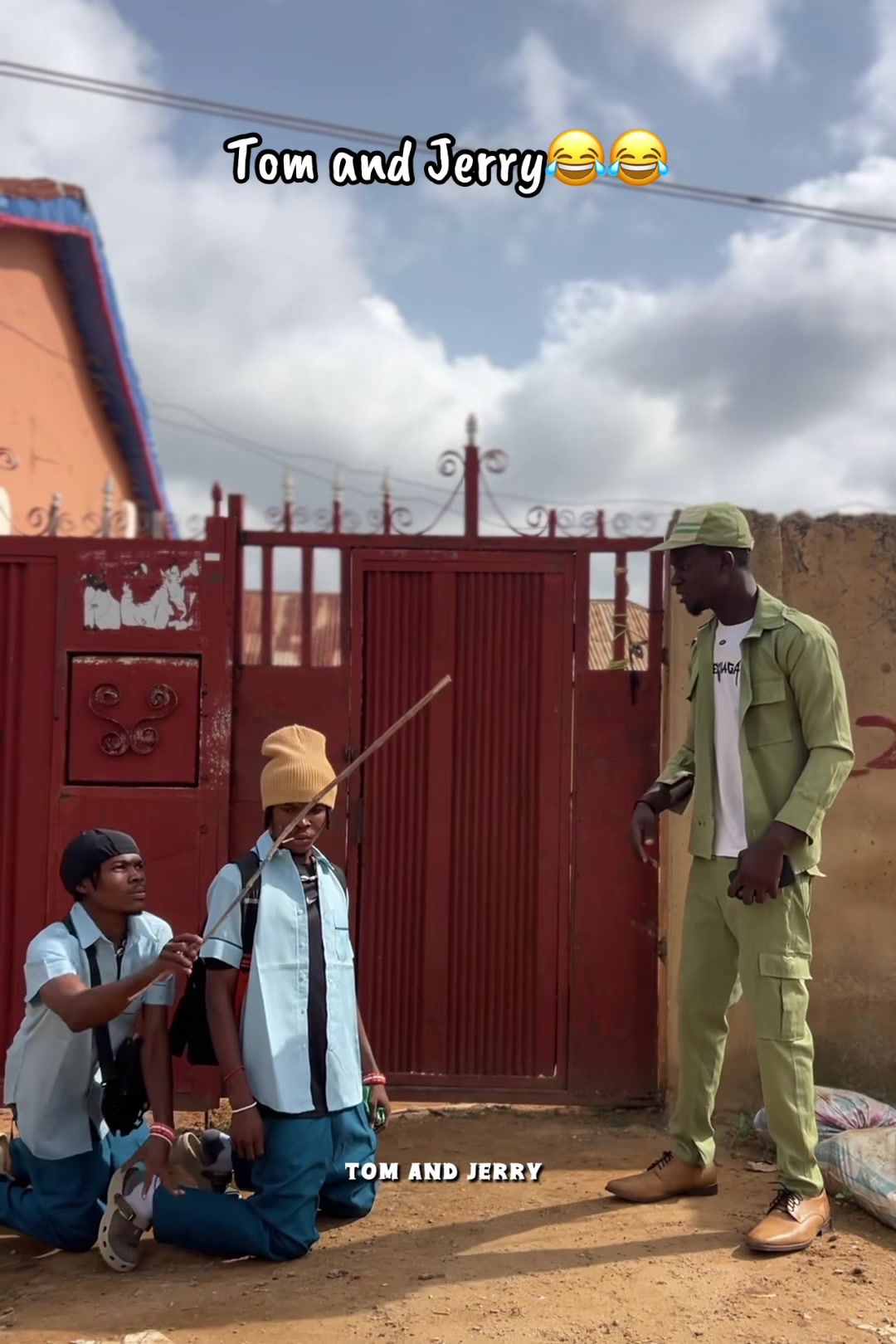@TWINS ØF ABUJA🎒🌍