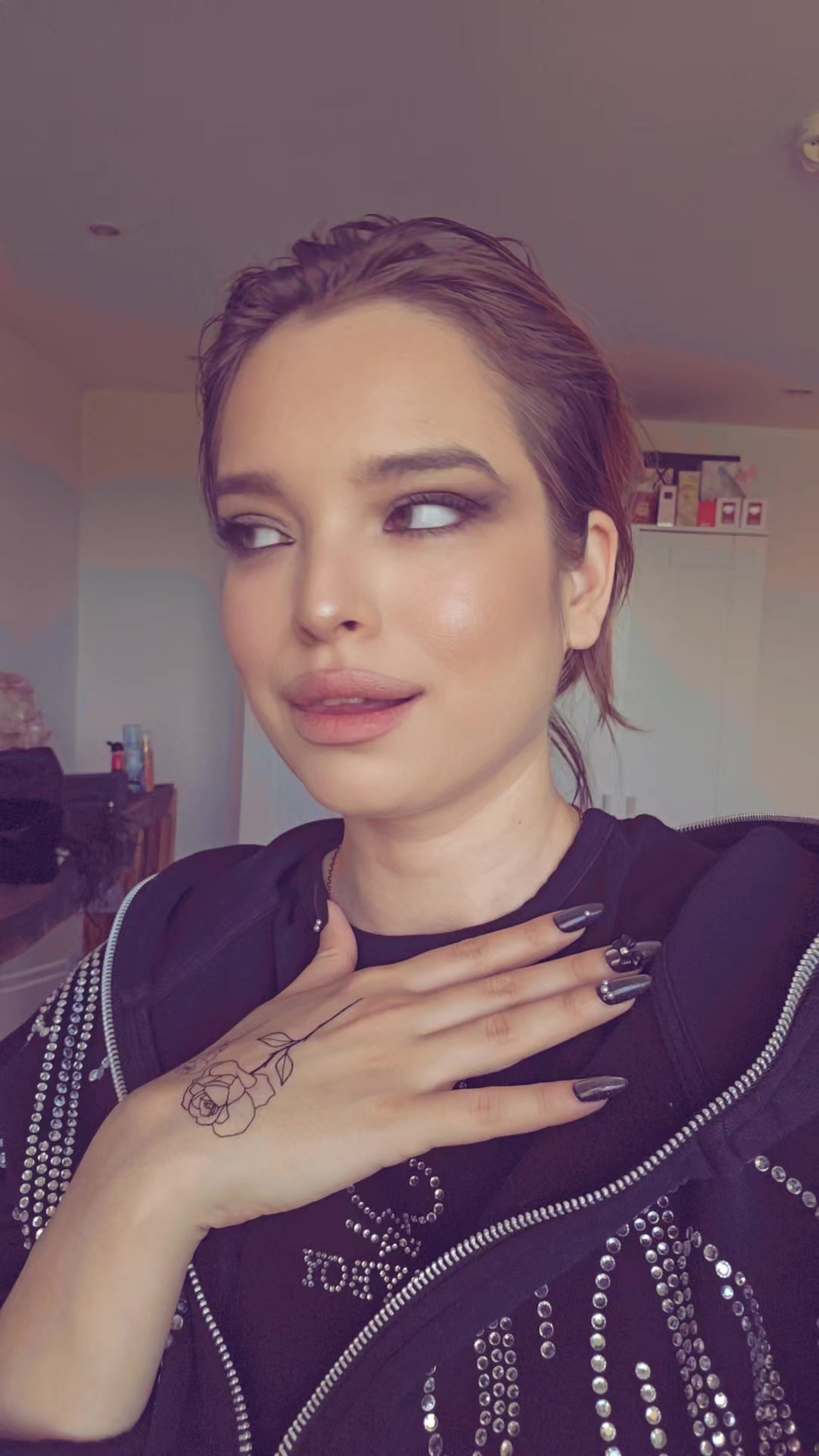 @Gia