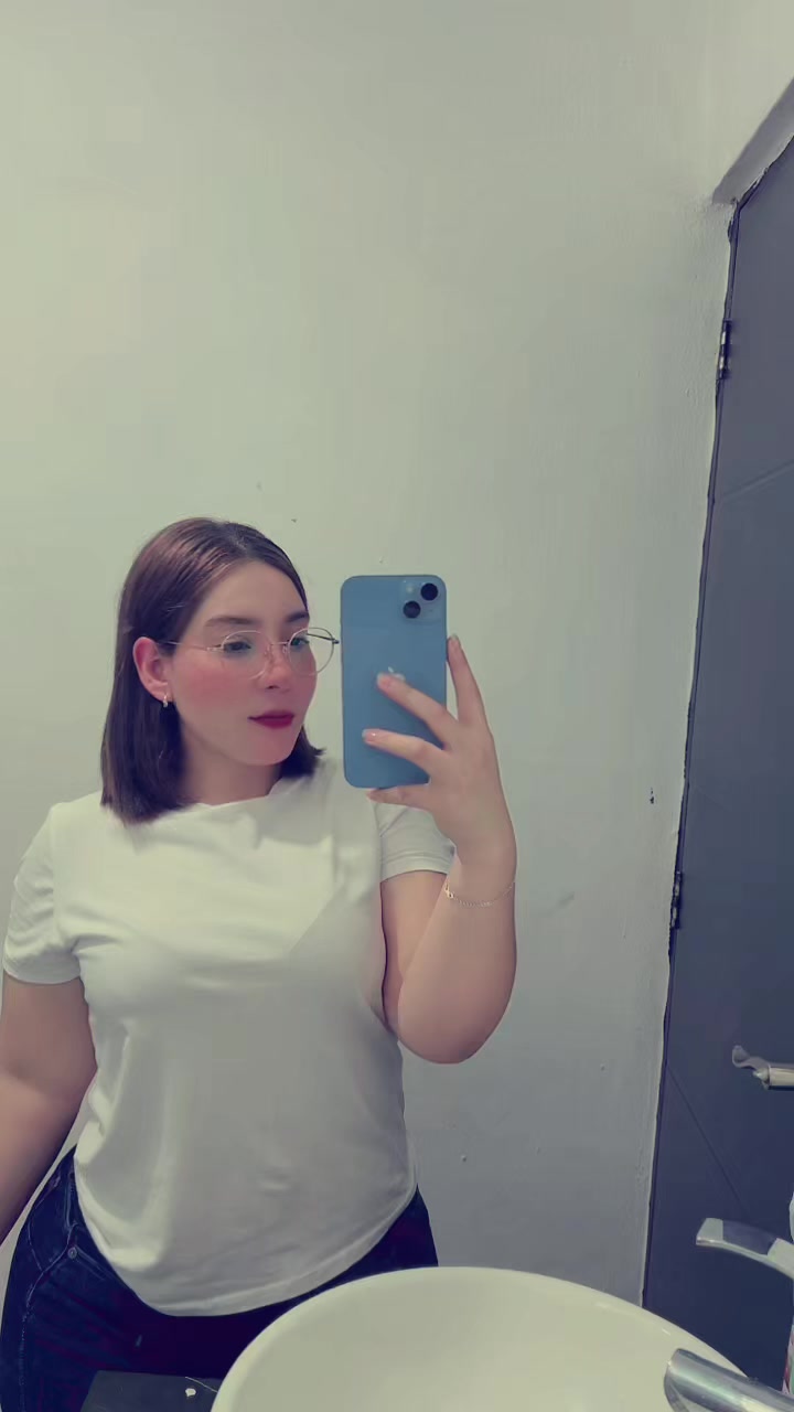 @𝓢𝓮𝓵𝓮𝓷𝓮👸🏻🍒