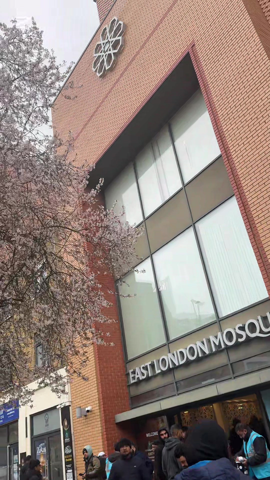 @𝗥𝗔 𝗠𝗔𝗠𝗨𝗡 🇬🇧