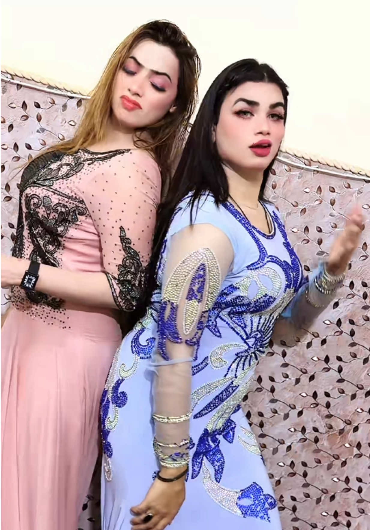 @Noor Superstar 🥀