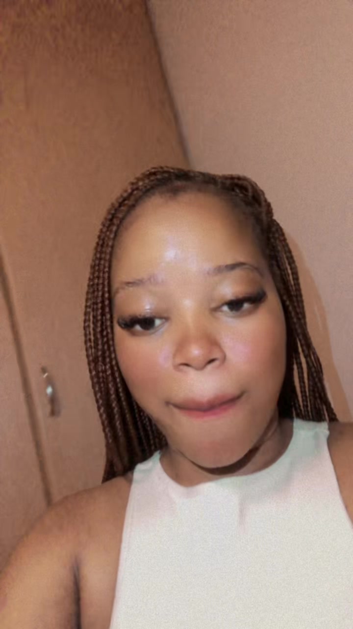 @MphoMokoena