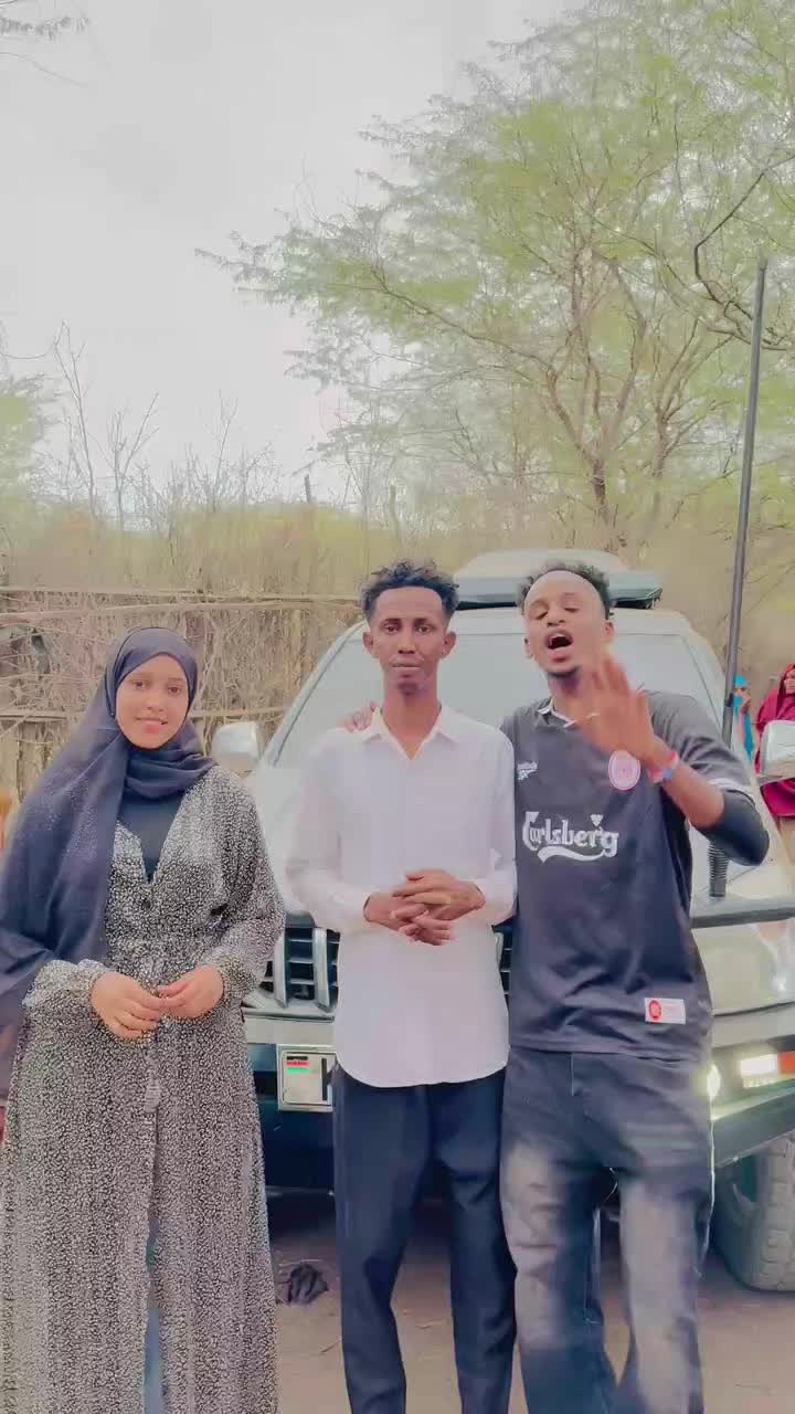@Madax weynaha qoxotiga🙏