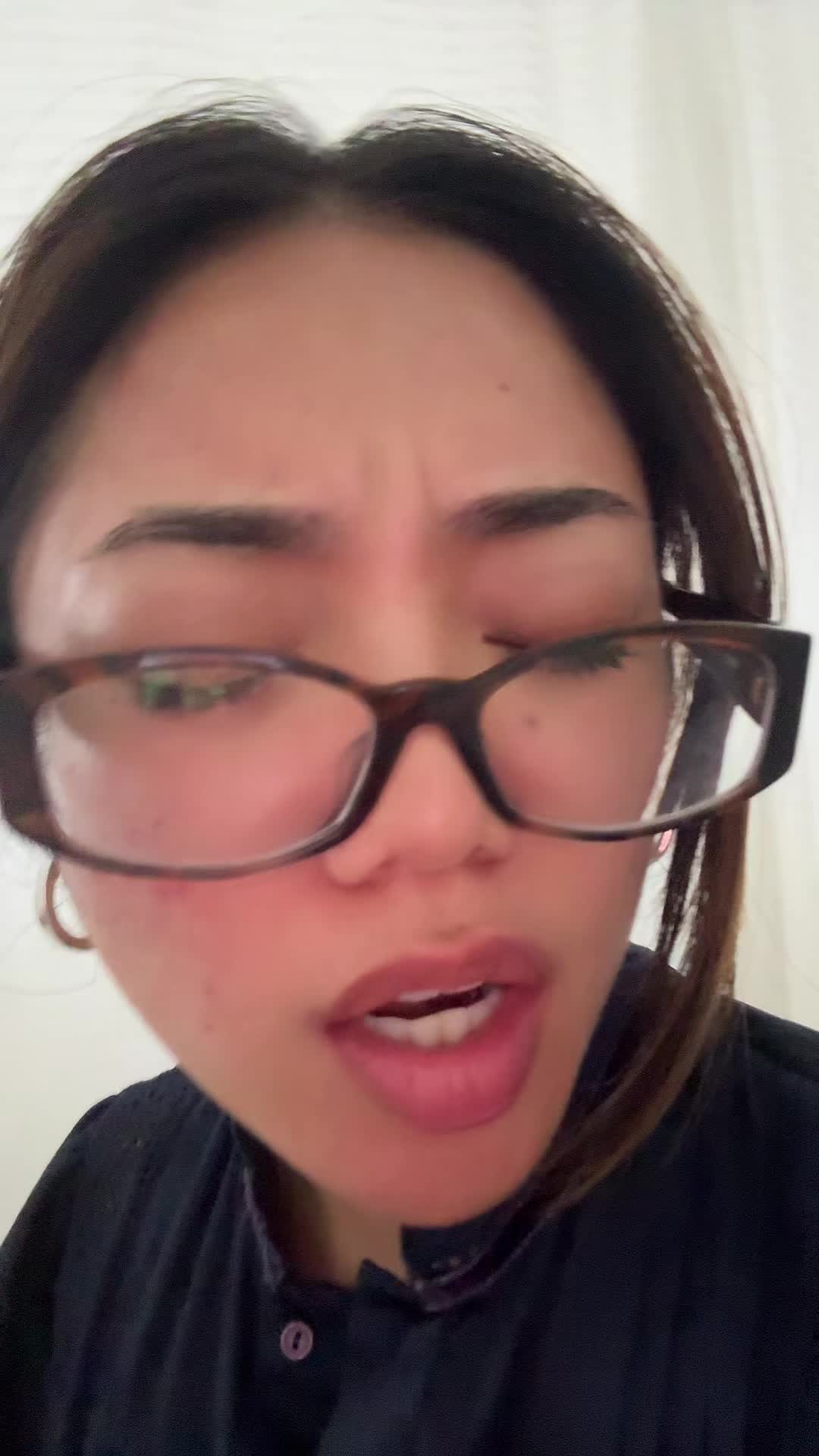 @???