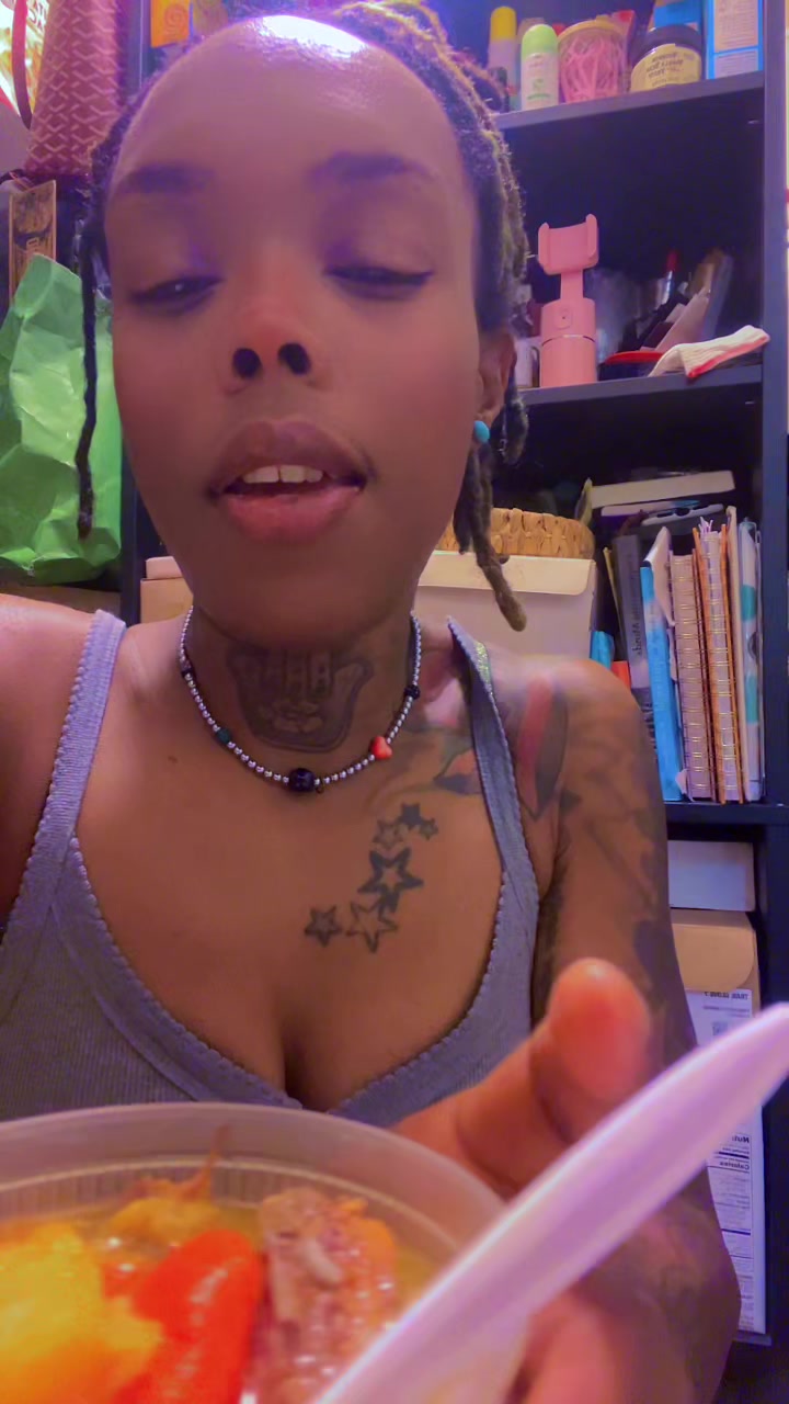 @PinkBesos369