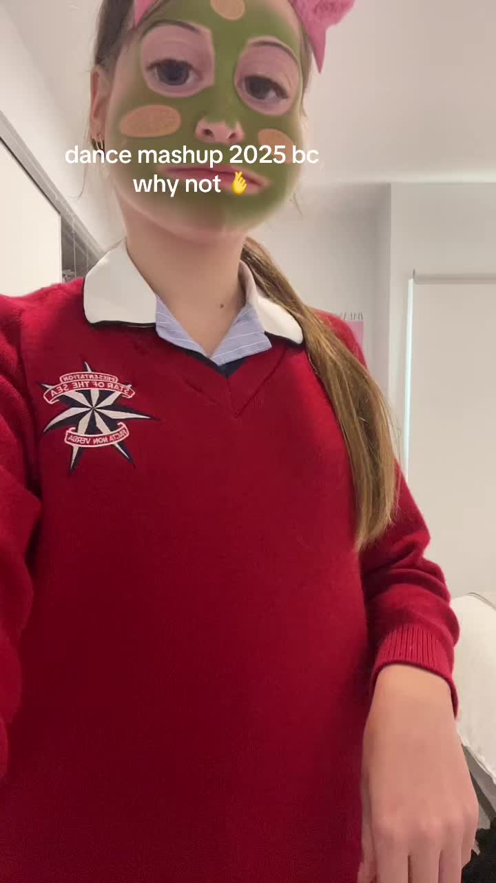 @🩰
