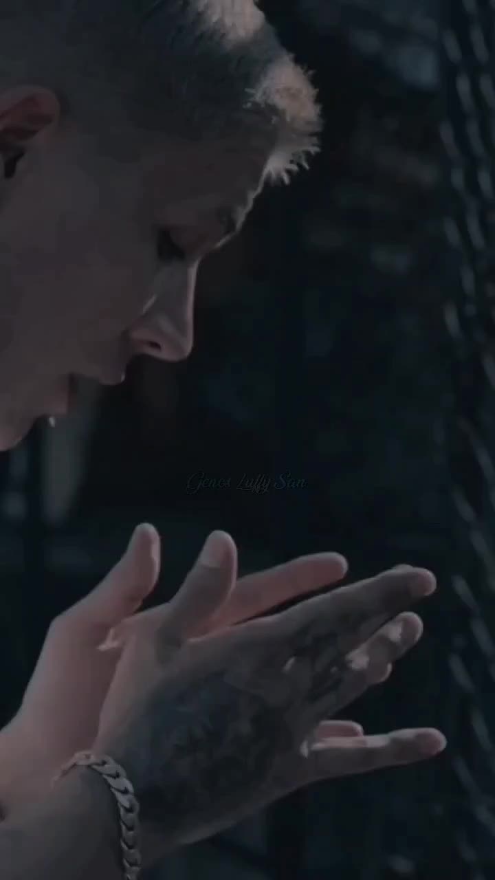 @𝔊𝔢𝔫𝔬𝔰𝔏𝔲𝔣𝔣𝔶𝔖𝔞𝔫