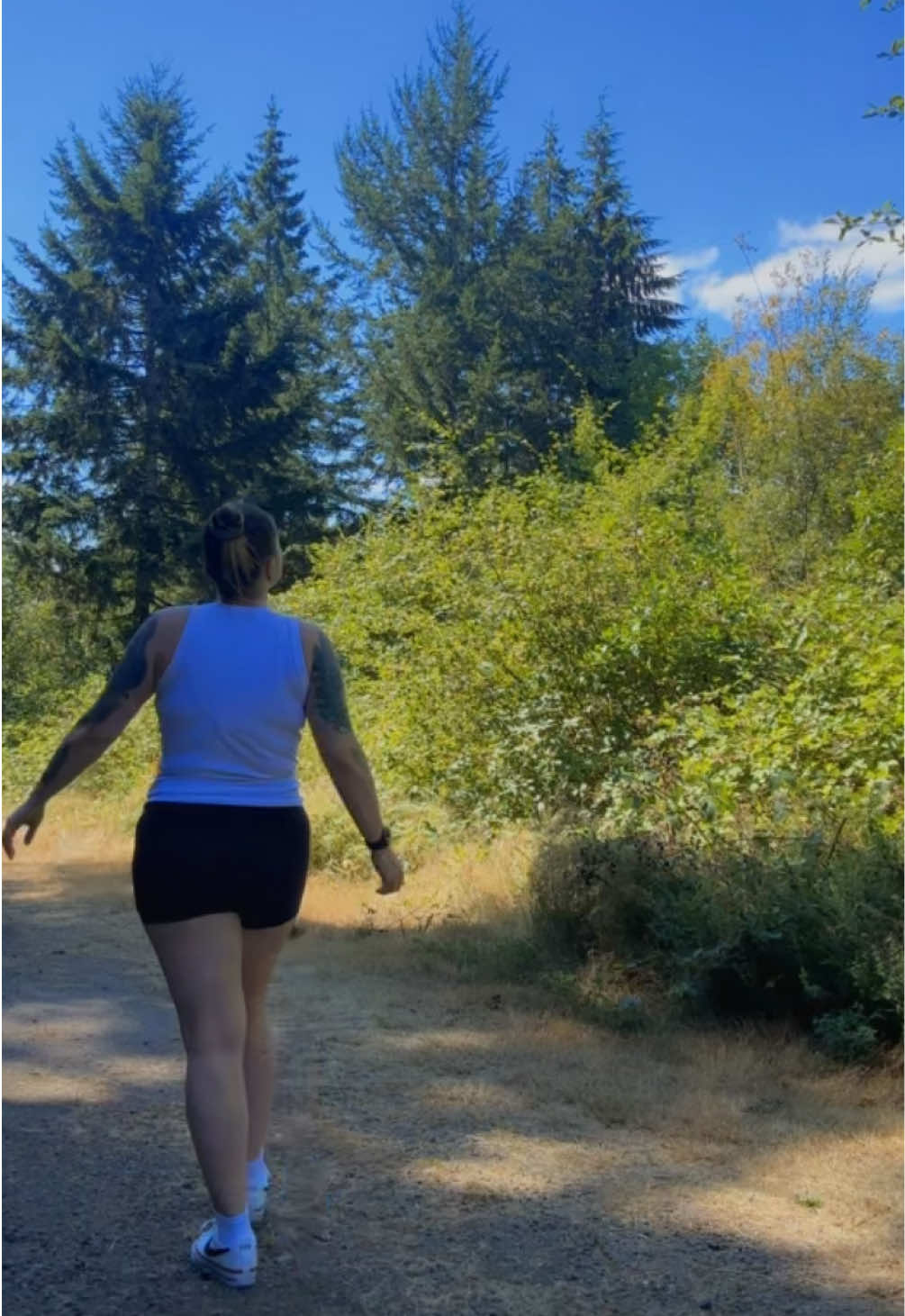 @Jess☠️👻🖤🦇