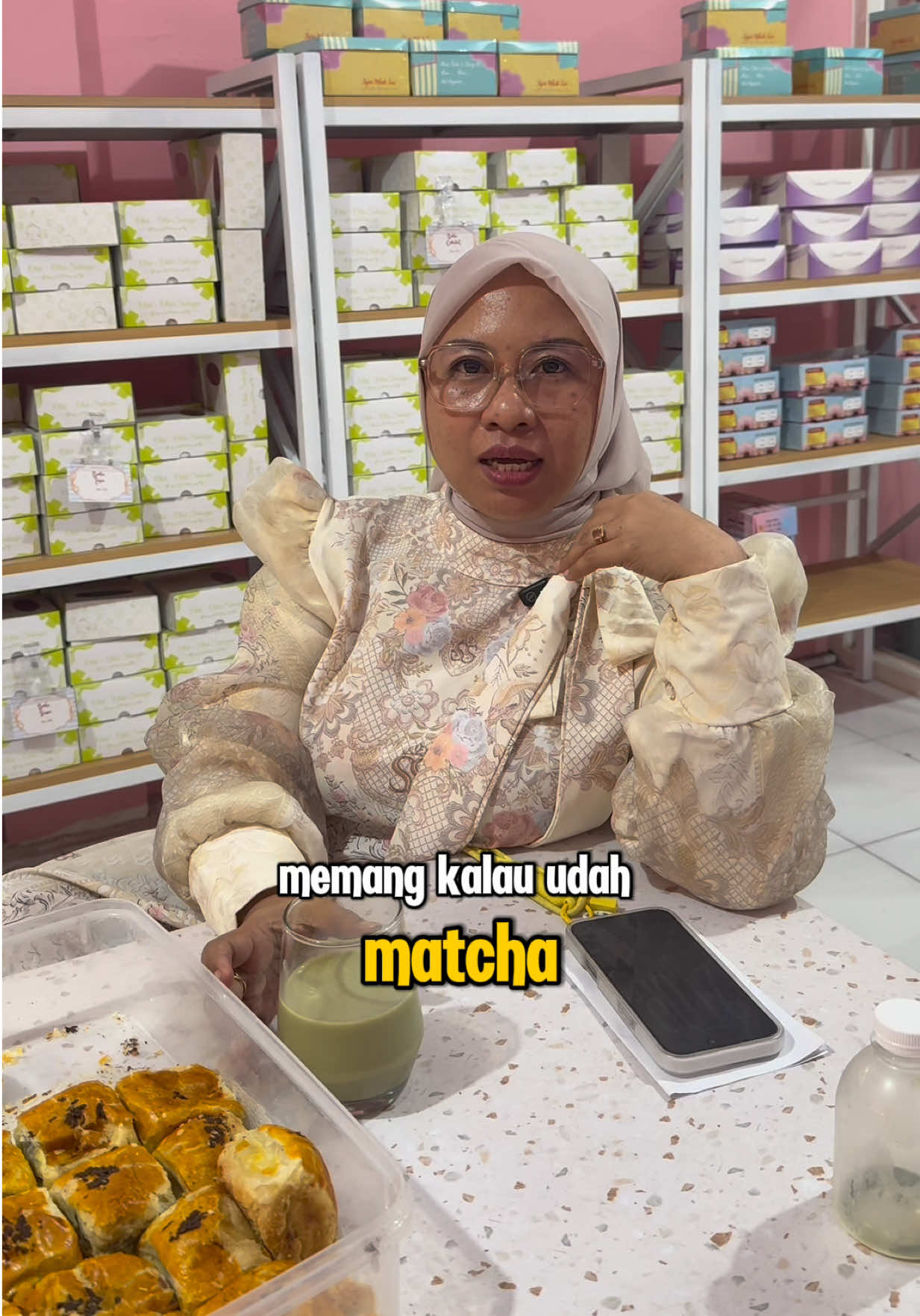 @jajan mbak sari