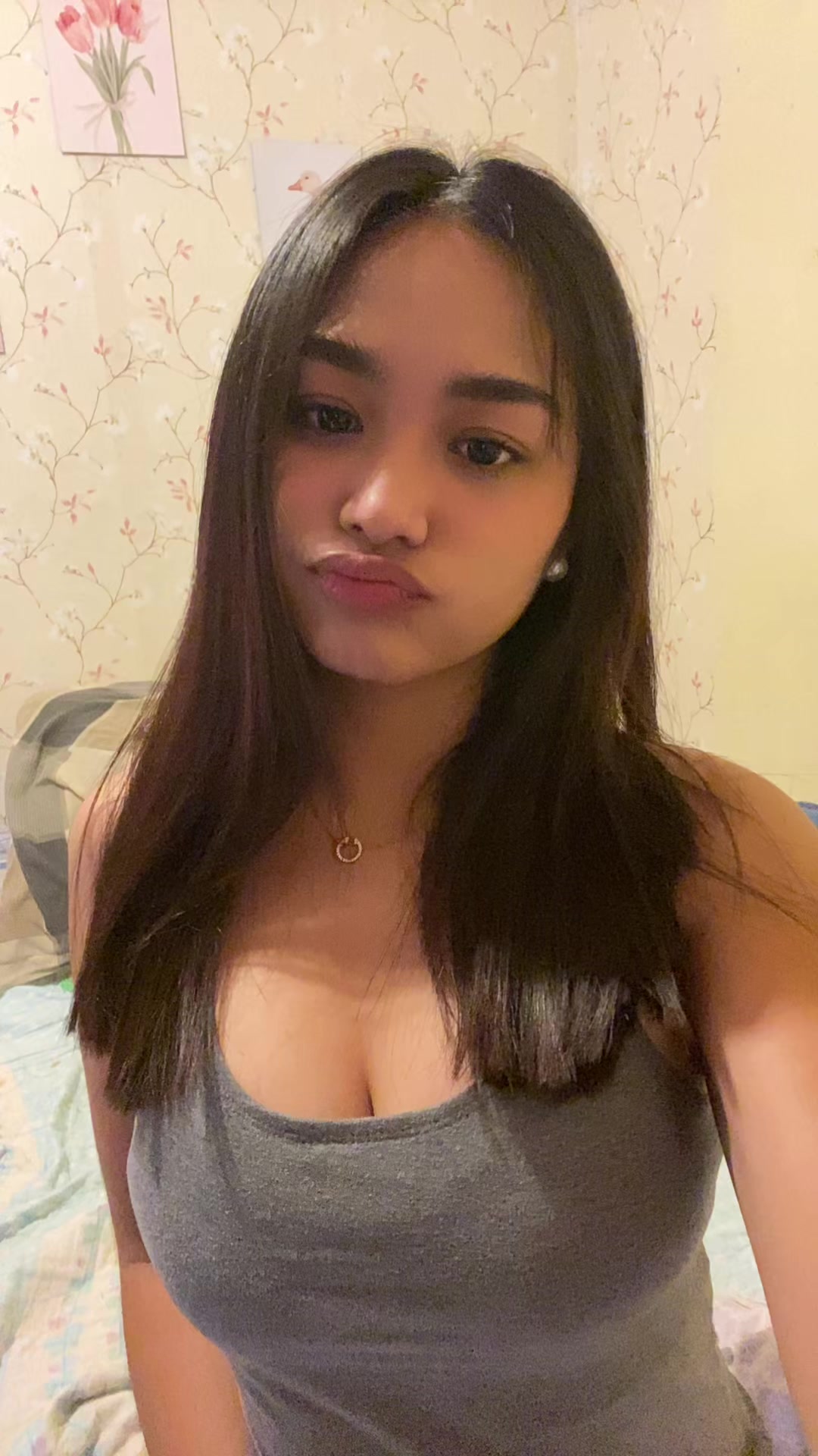 @4everyoolooogirly