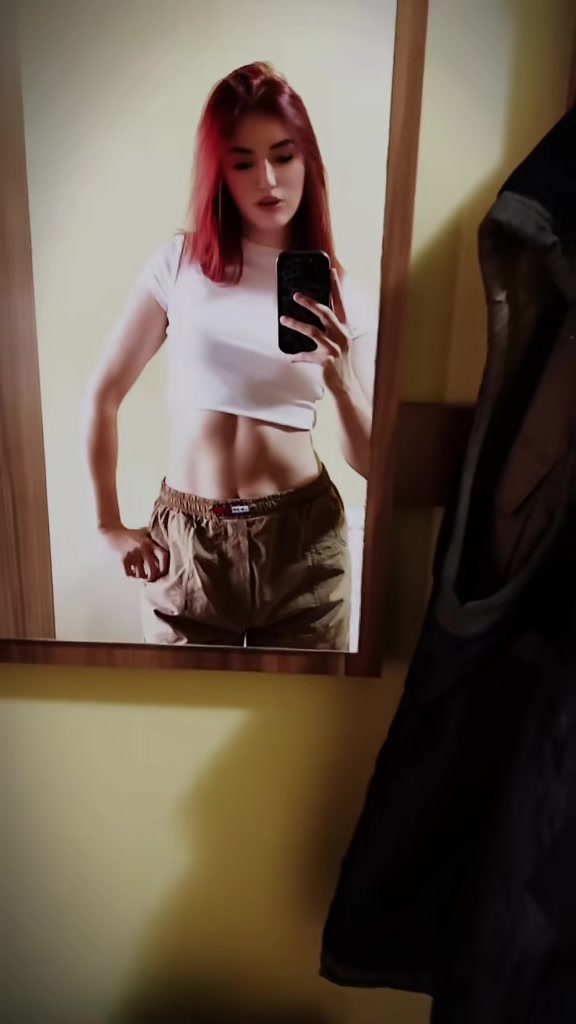 @Mila👅