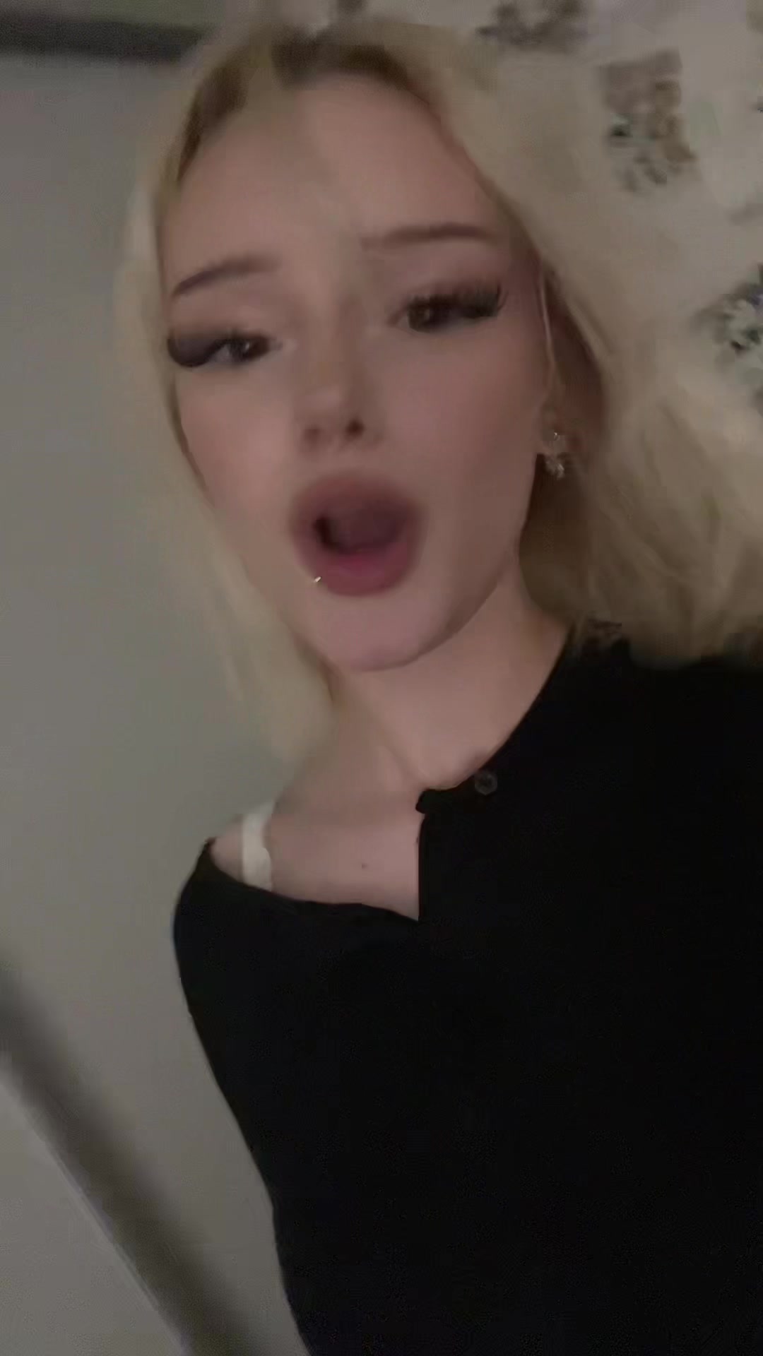 @манка