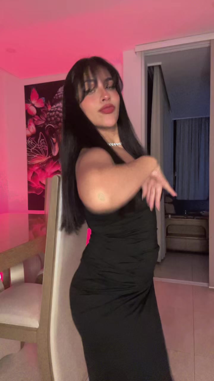 @𝐃𝐚𝐡𝐢𝐚𝐧𝐚 𝐂🌻