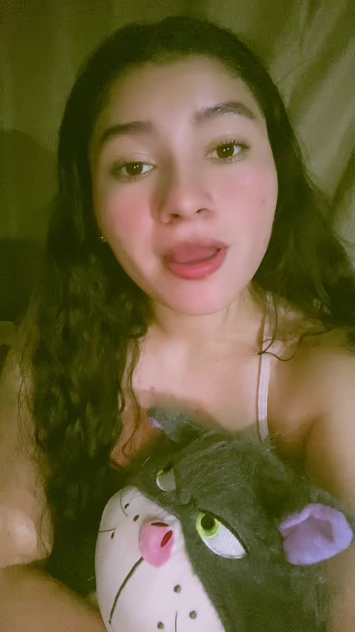 @Taty✨