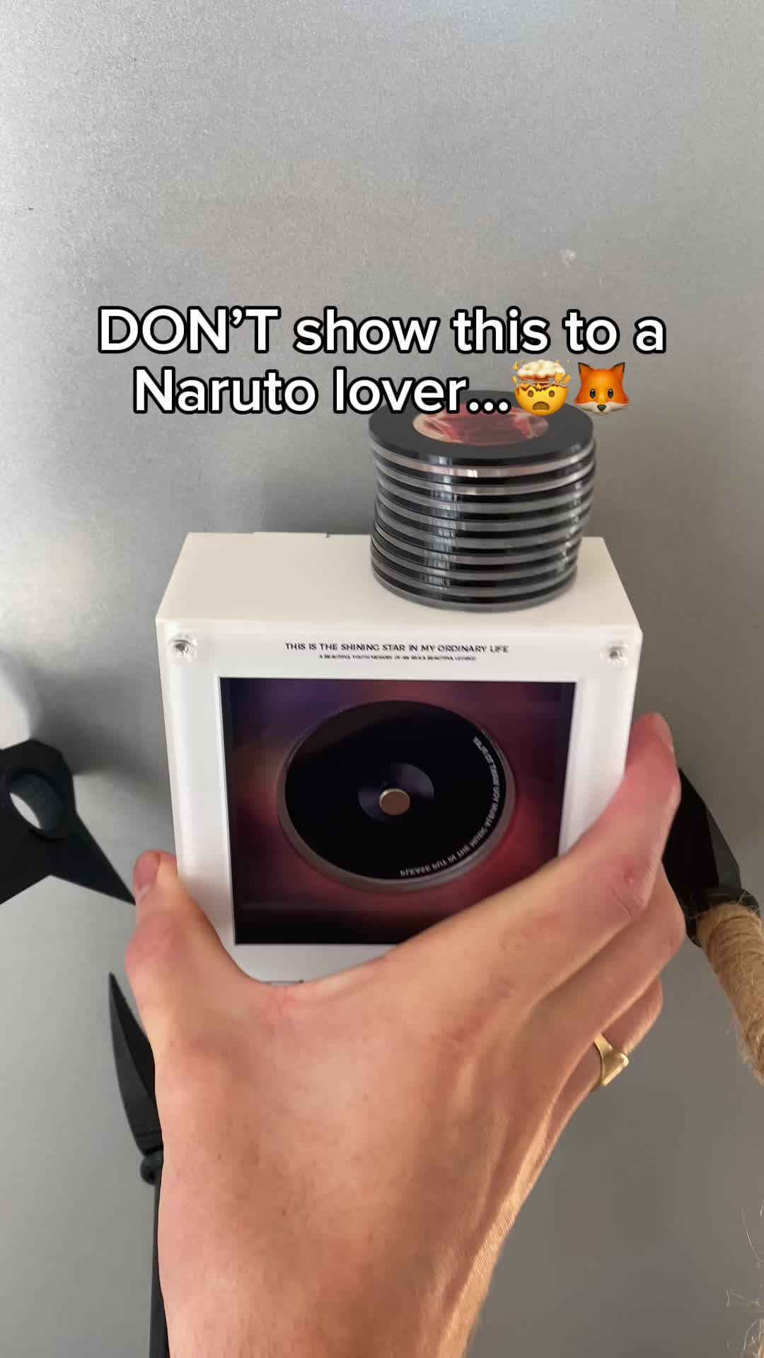 @AniPlay
