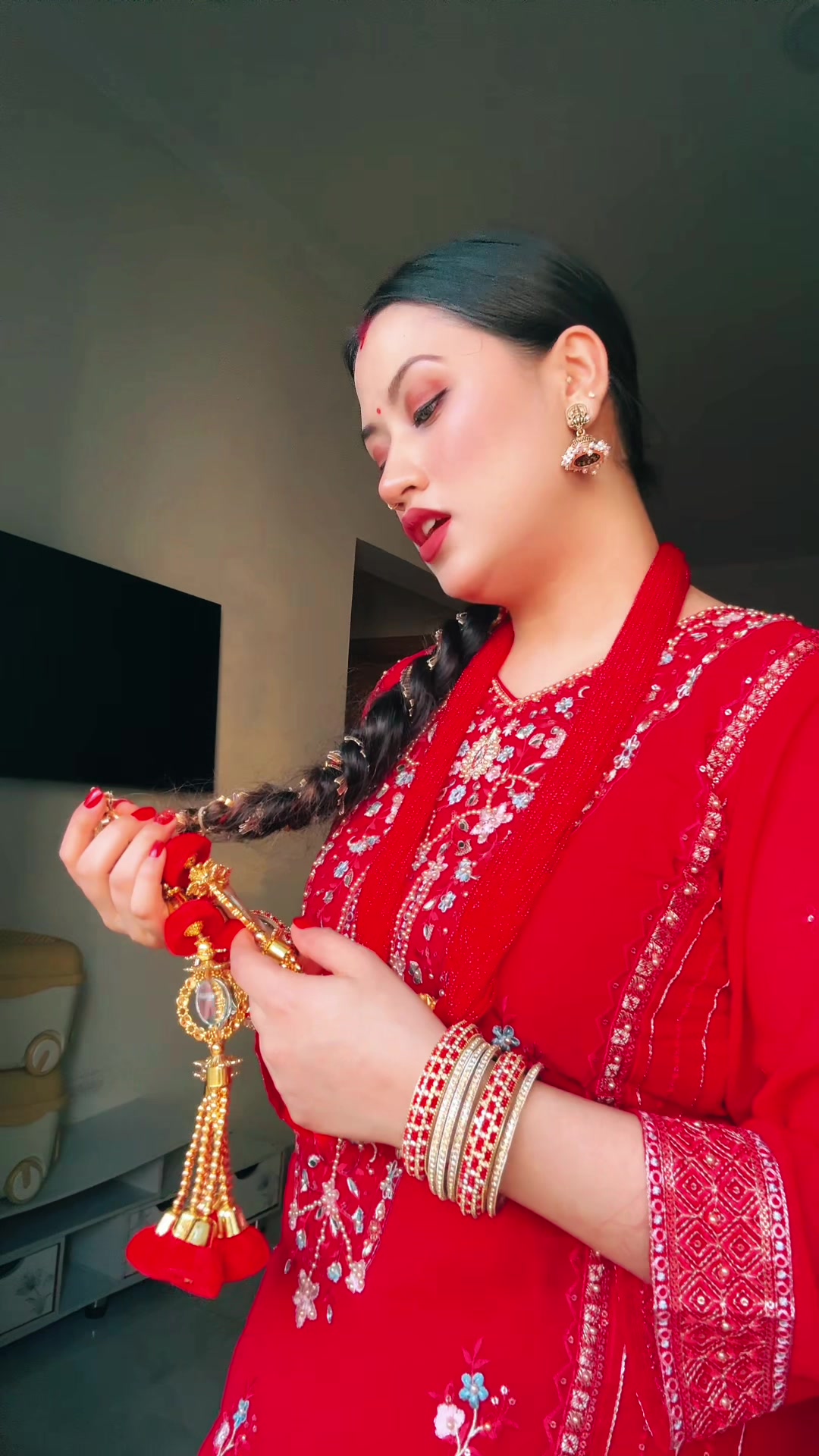 @🧿 Ms. Mee 👸🎀 🧿