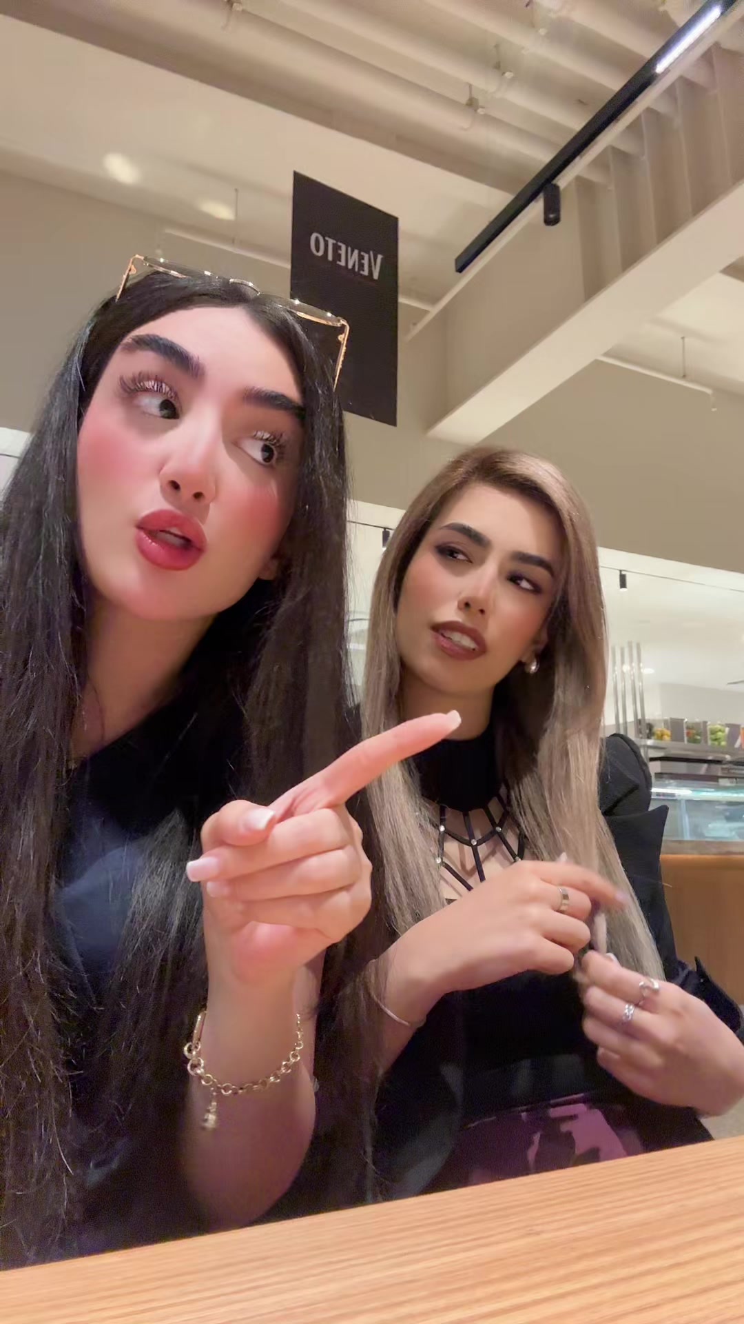 @azinazadipub