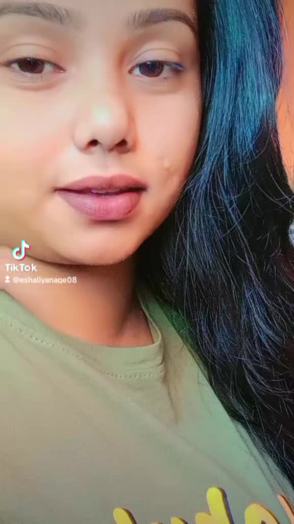 @*ඉශා. LIYAnage🖤🕊️