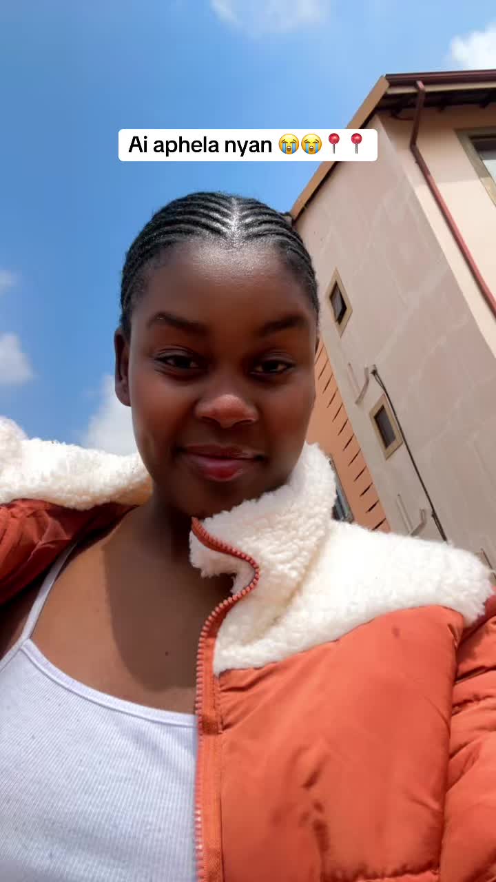 @MakaGuccikay1owes2akekho