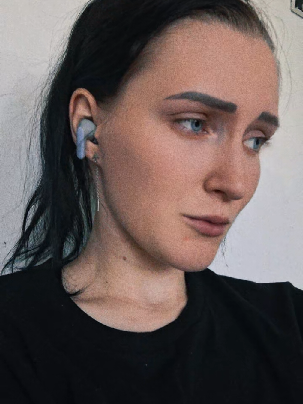@Саша🖤