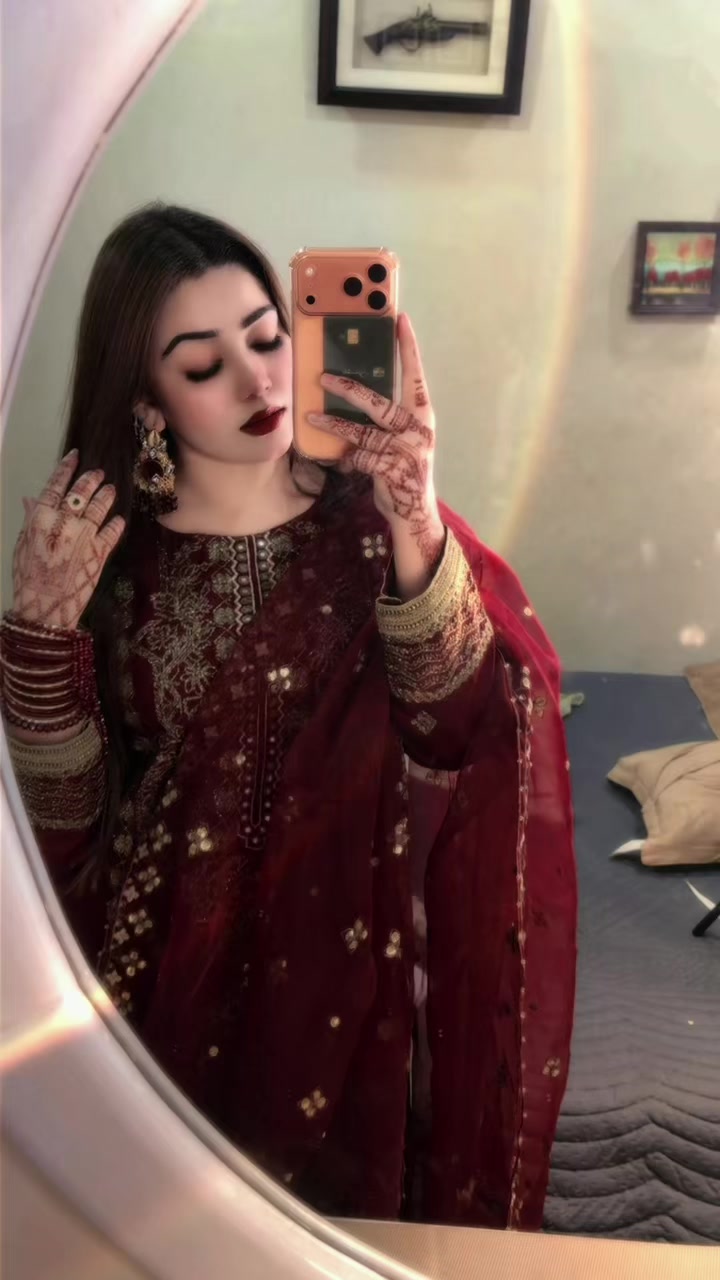 @Lovely Khan 🥀
