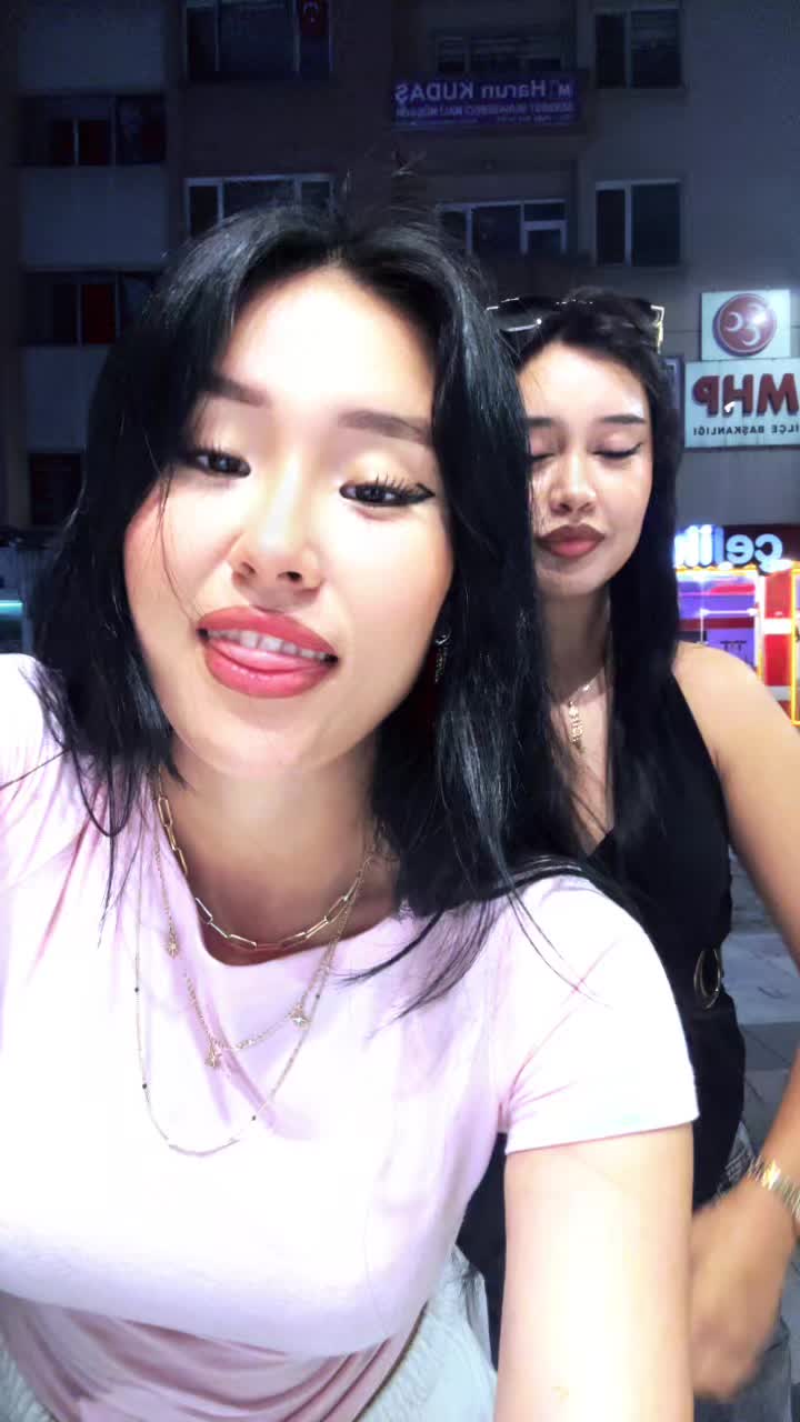 @𝐀𝐲𝐥𝐚🐈&zwj;⬛