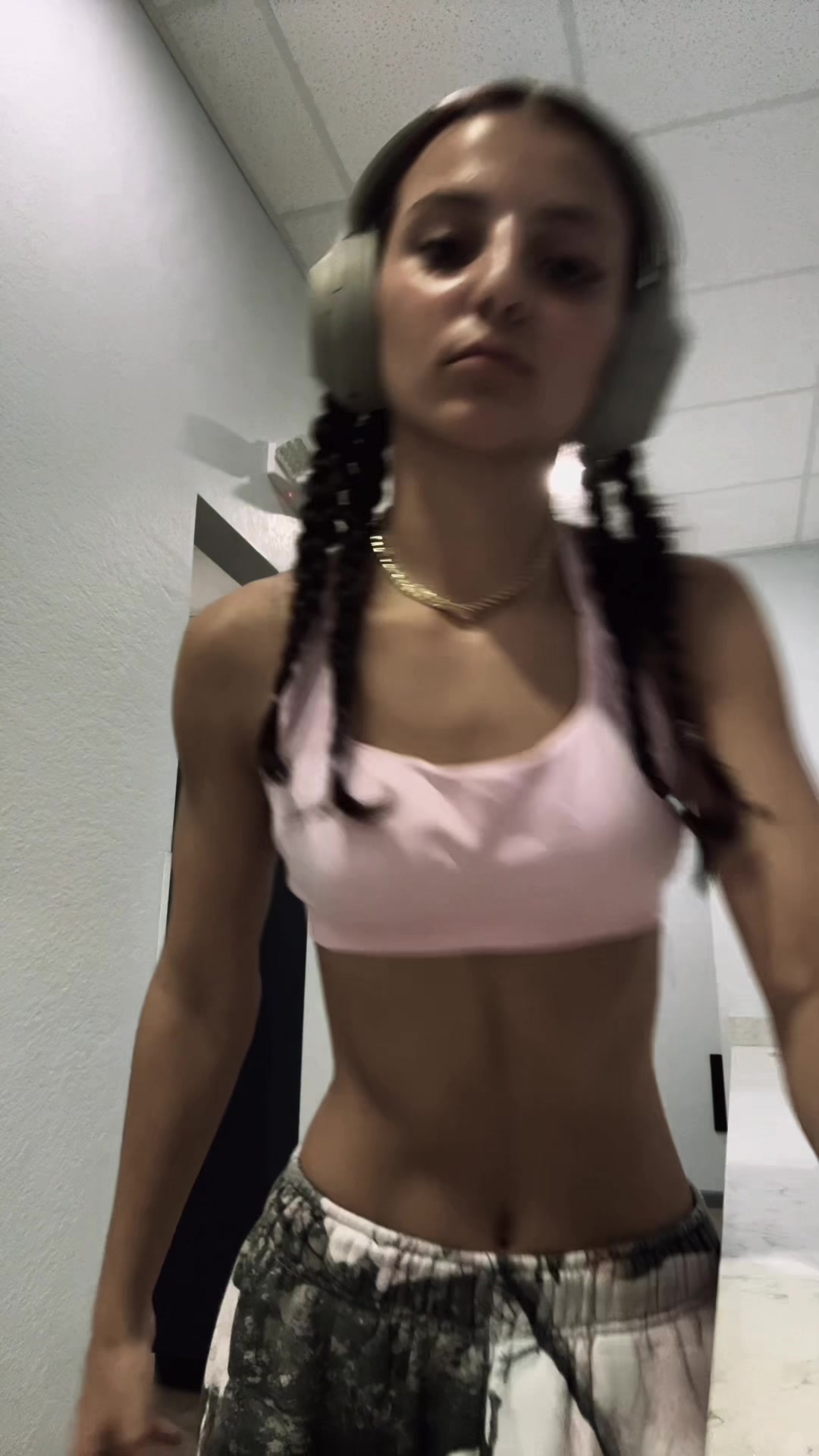@lilyliftz
