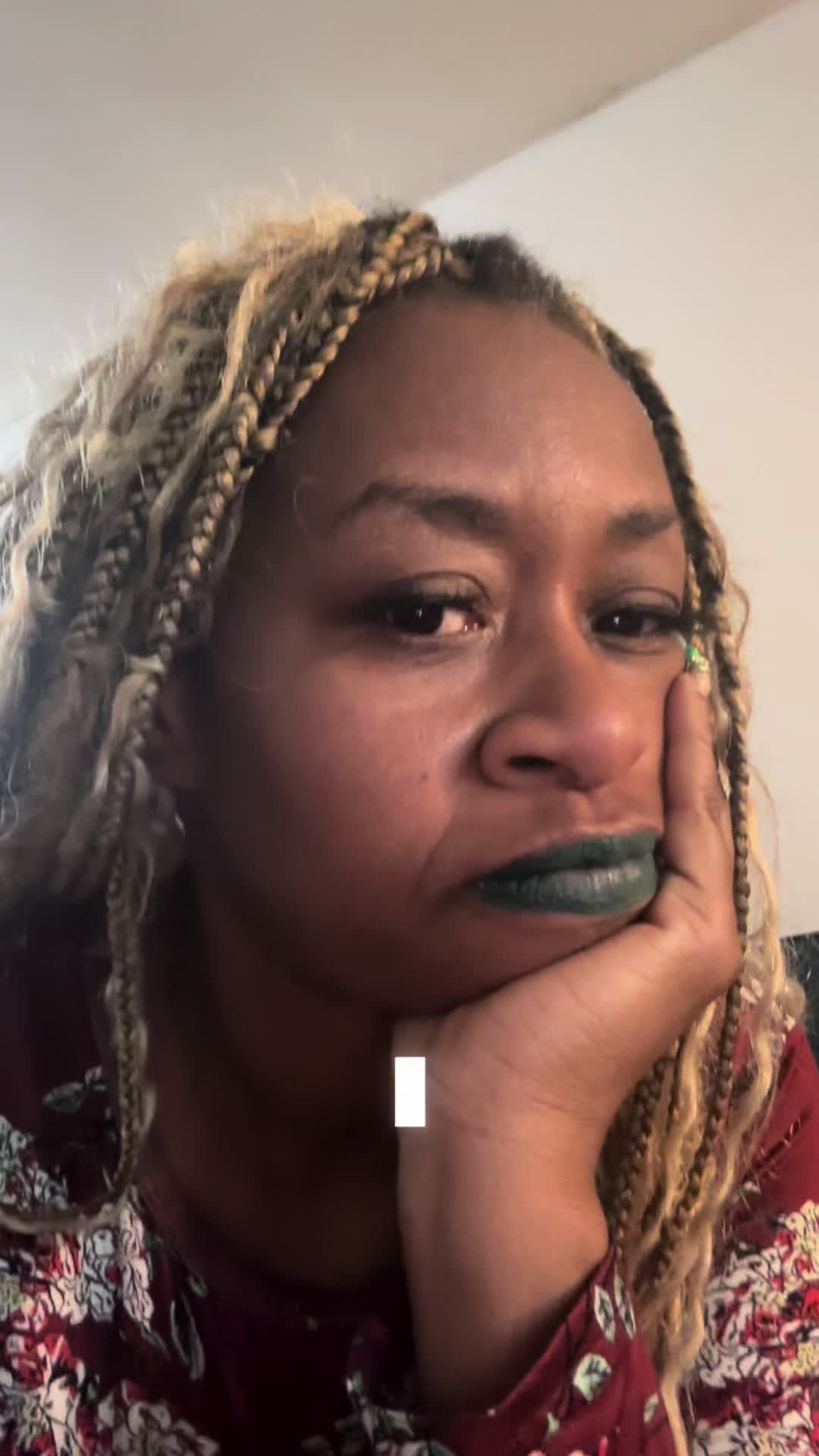 @GloZell