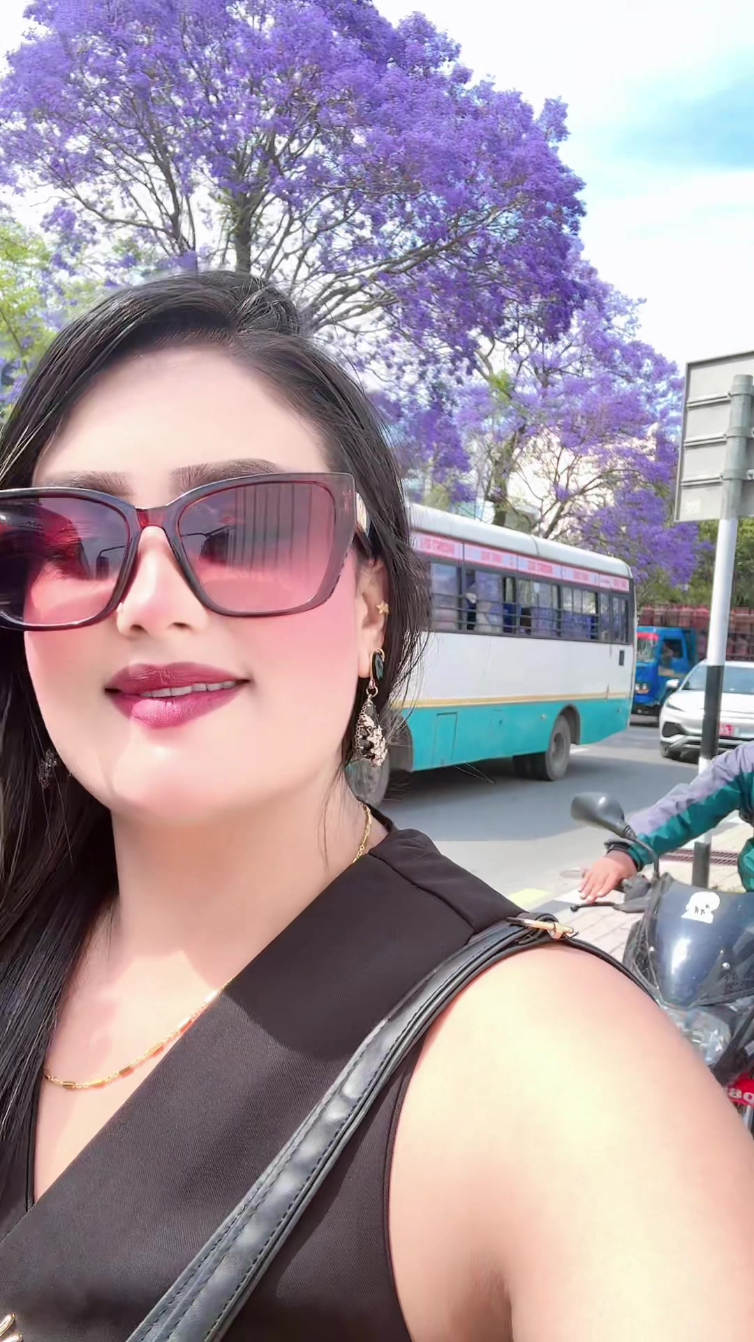 @Riya panta🦋