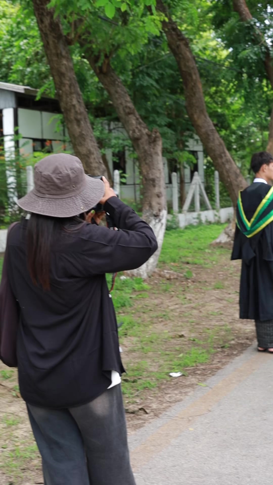 @Khaing Photography 📷