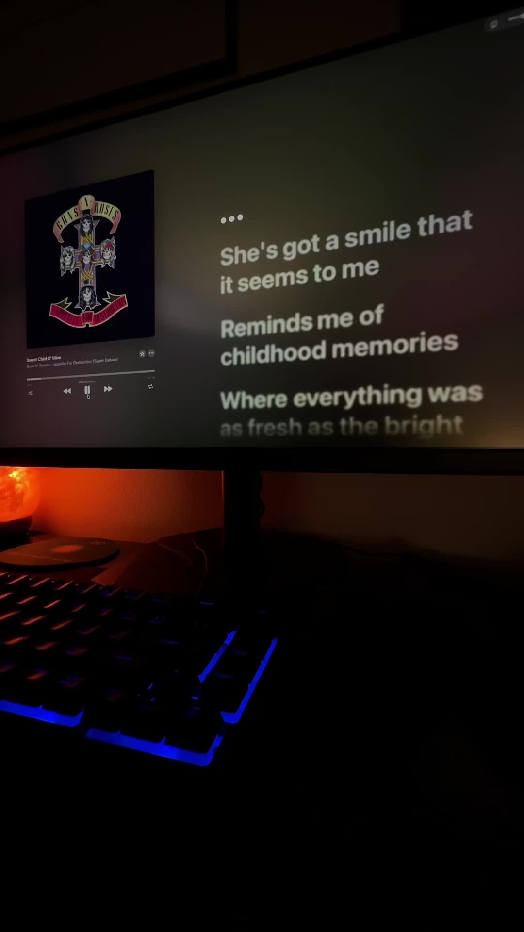 @Lyrics Paradise