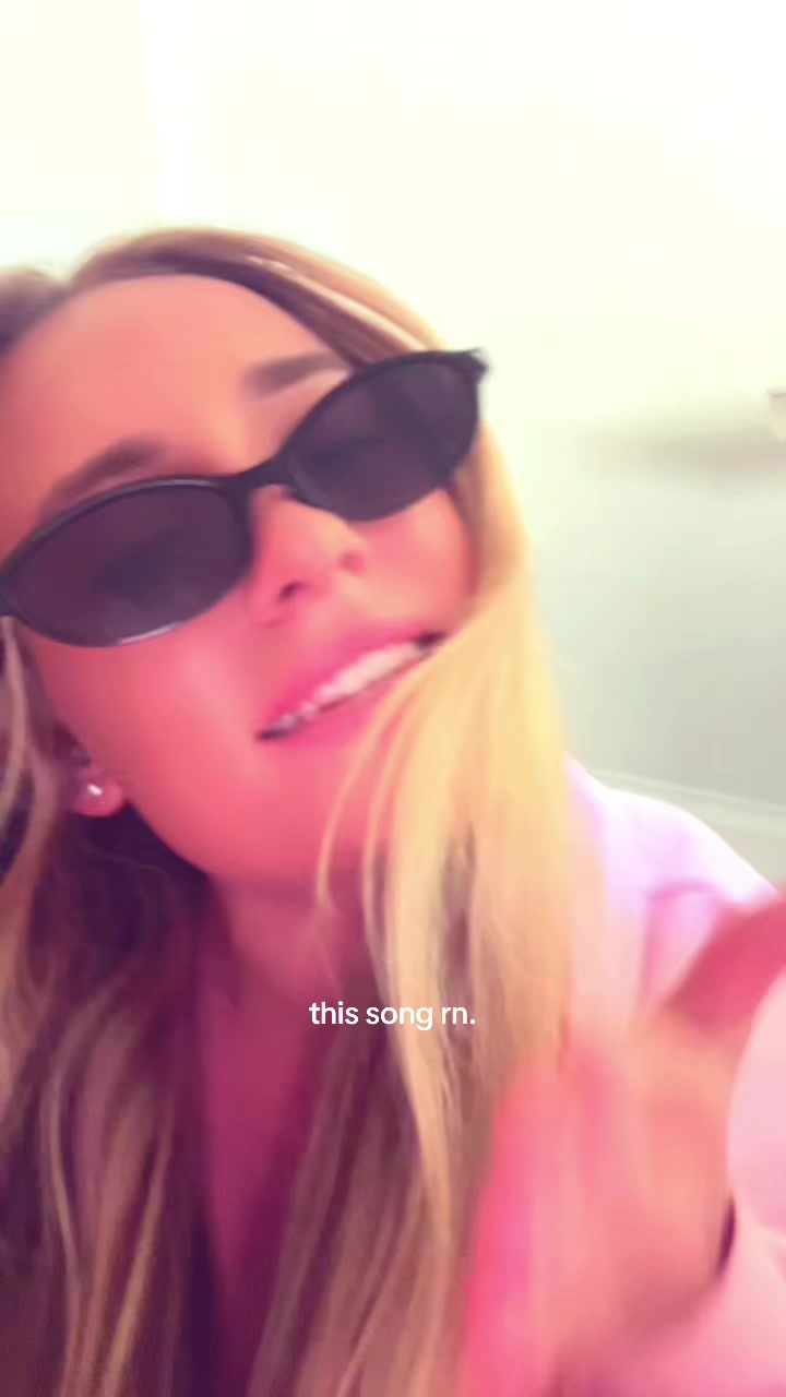 @elyssaaaaa
