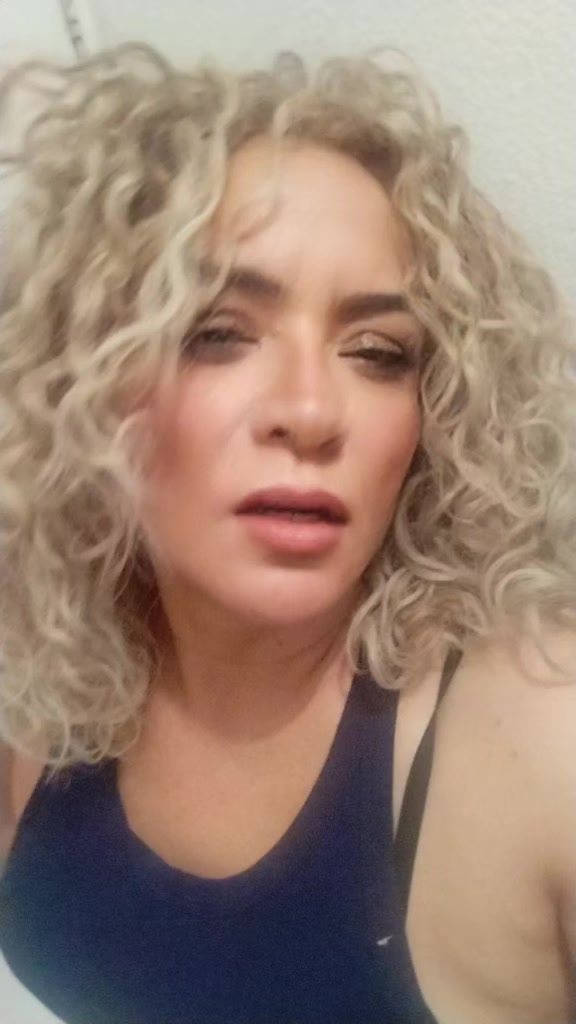 @ELI_FLO2000