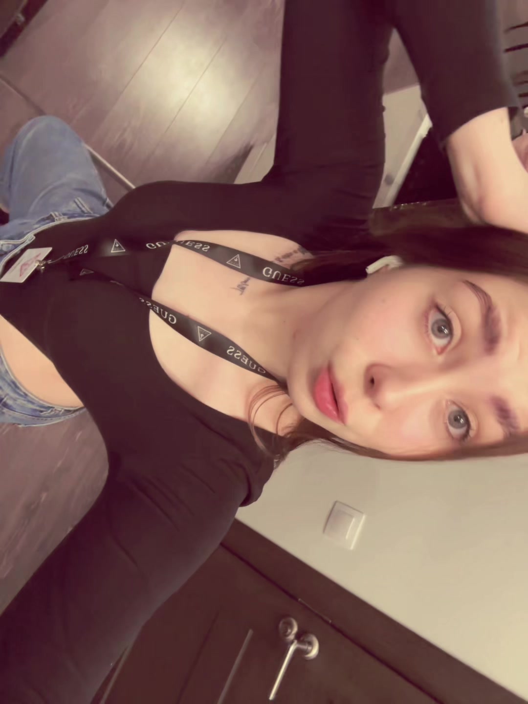 @aluxzzzzzv