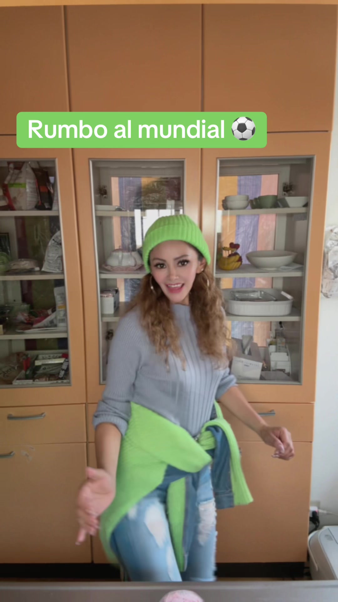 @Rosalía de la Madrid